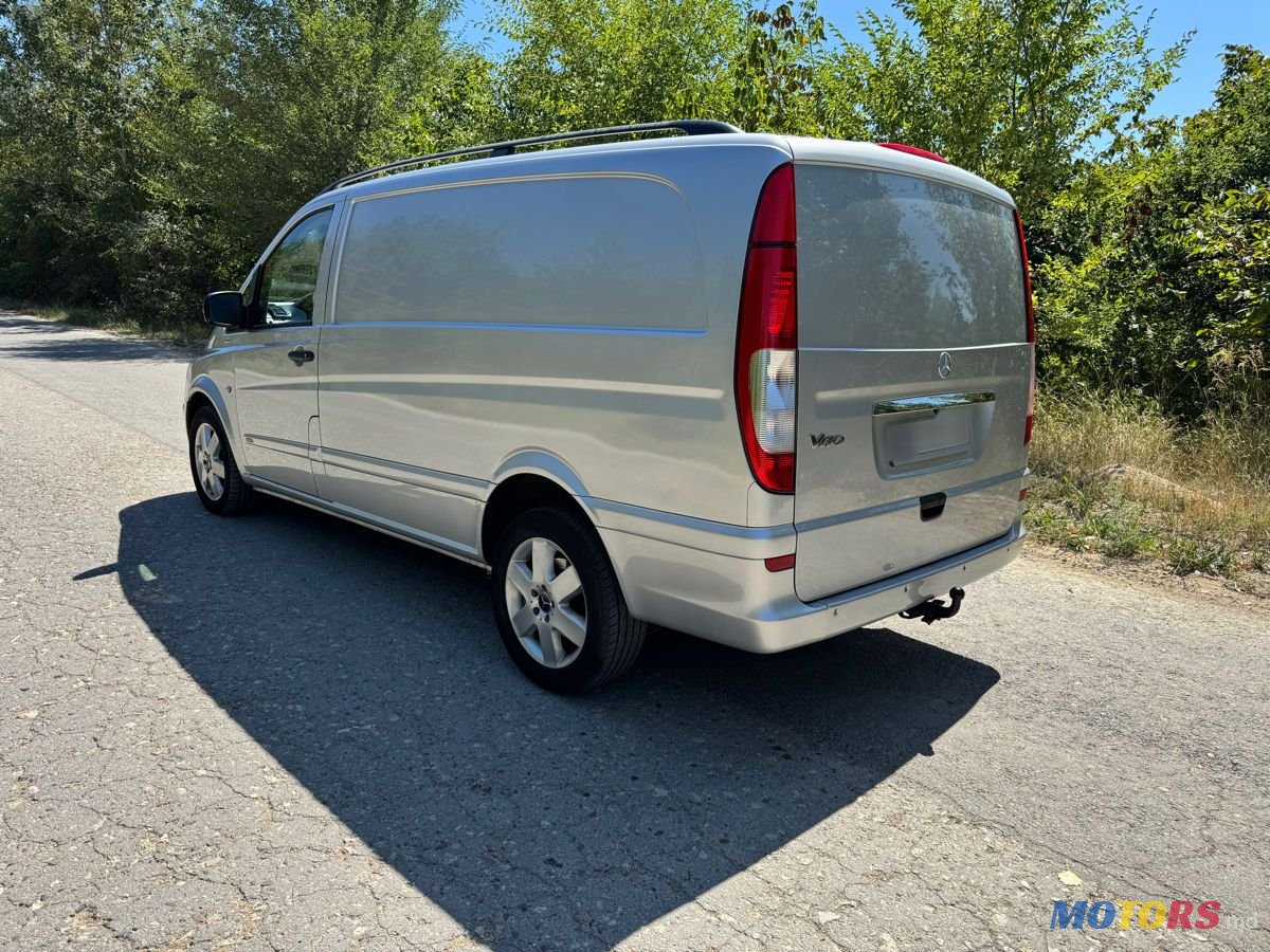 2012' Mercedes-Benz Vito photo #2