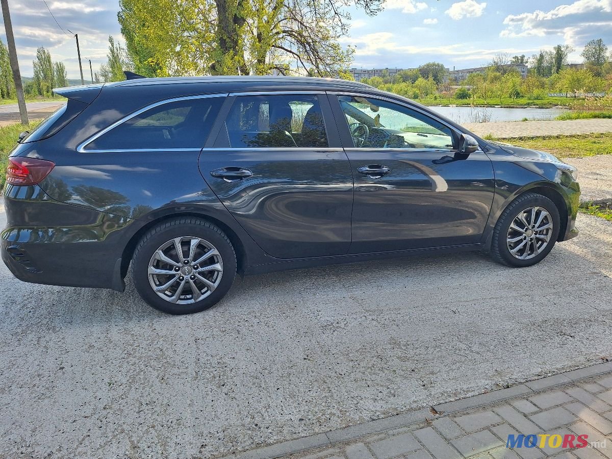 2021' Kia Ceed photo #5