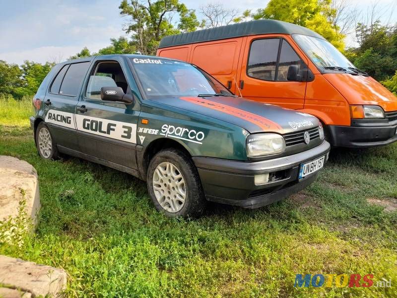 1995' Volkswagen Golf photo #2