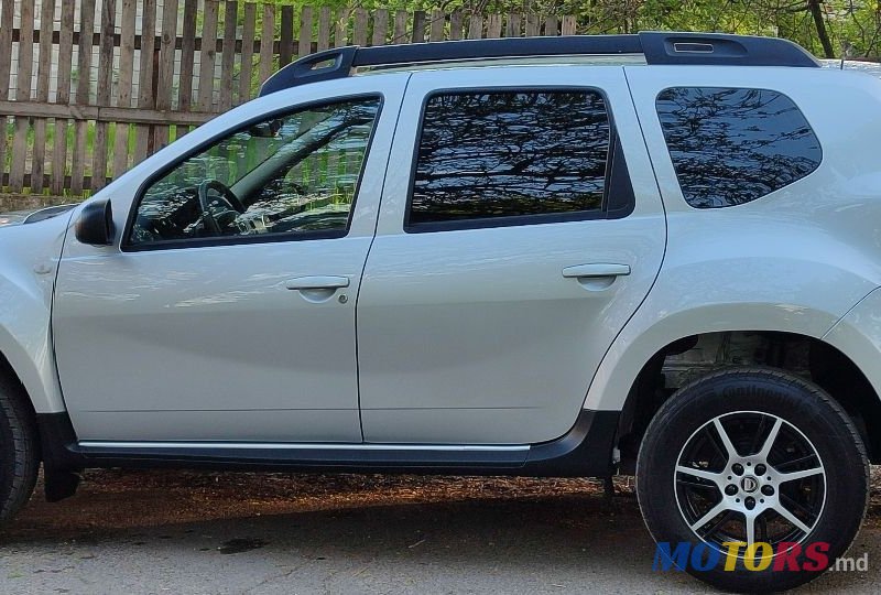 2015' Dacia Duster photo #3