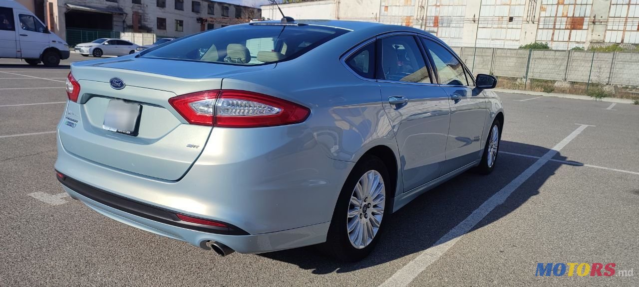 2014' Ford Fusion photo #2