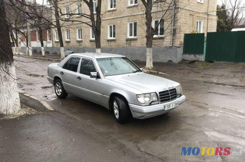1992' Mercedes-Benz 124 photo #1