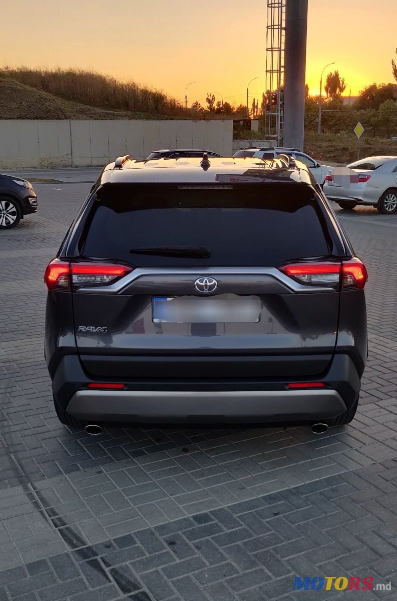 2022' Toyota RAV4 photo #6
