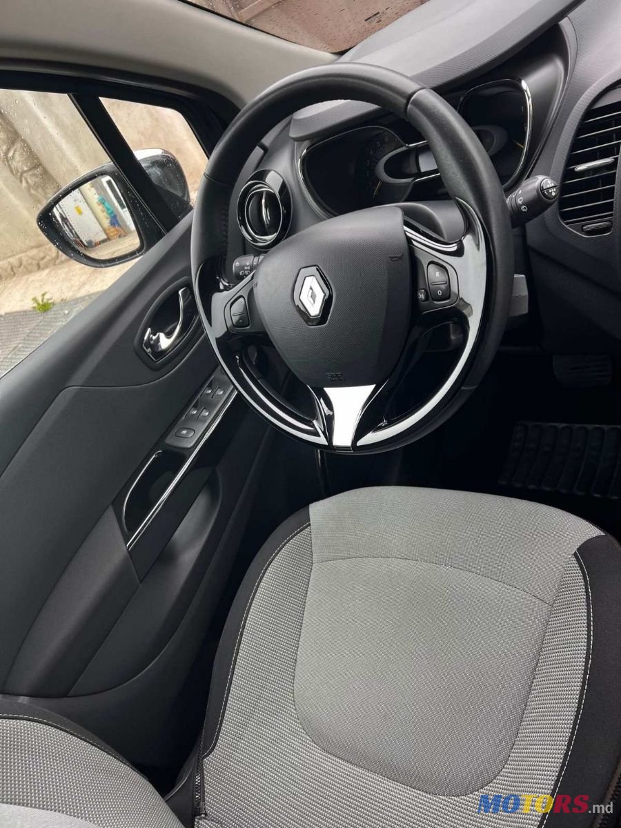 2014' Renault Captur photo #6