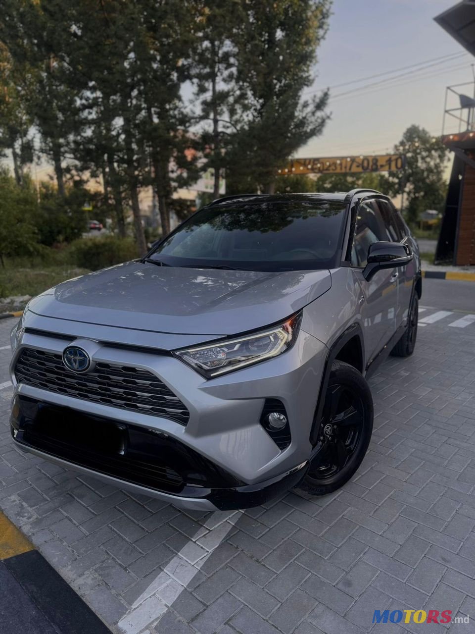 2021' Toyota RAV4 photo #1