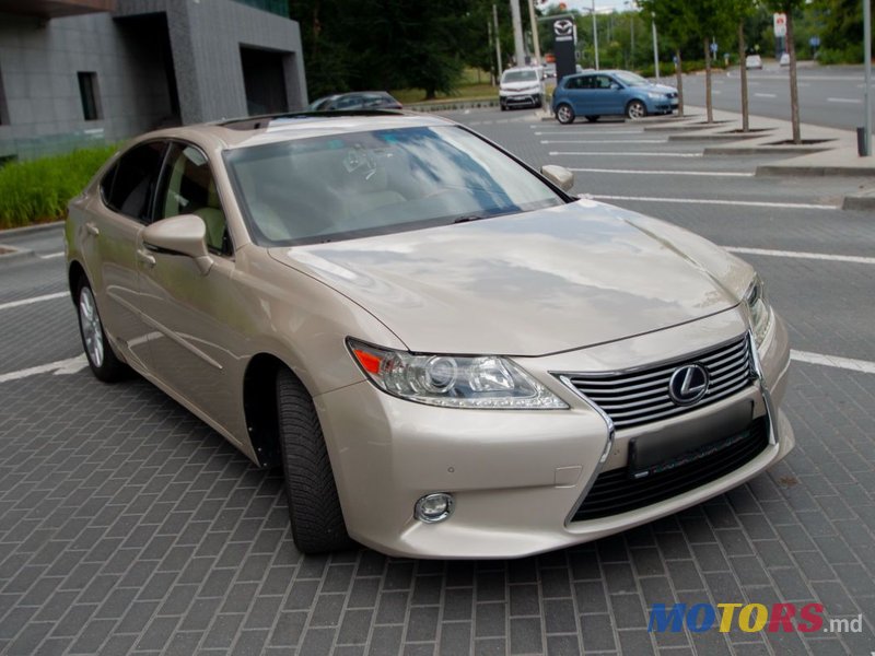2014' Lexus Es Series photo #1