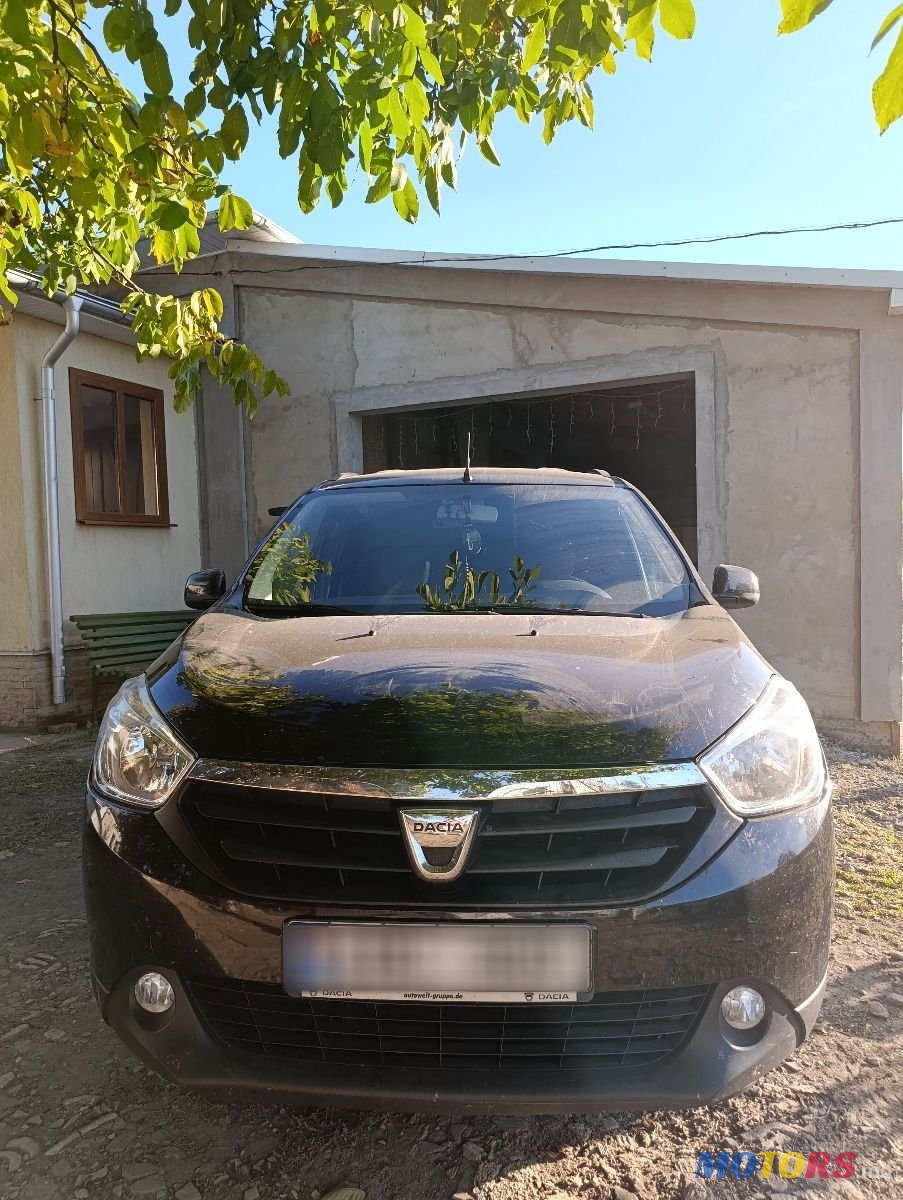 2016' Dacia Lodgy photo #1