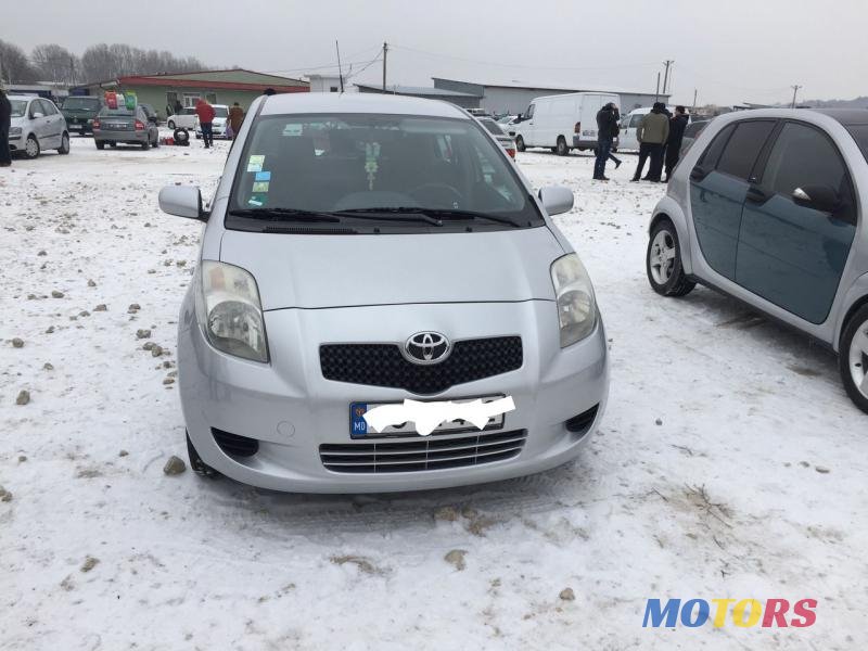 2007' Toyota Yaris photo #1