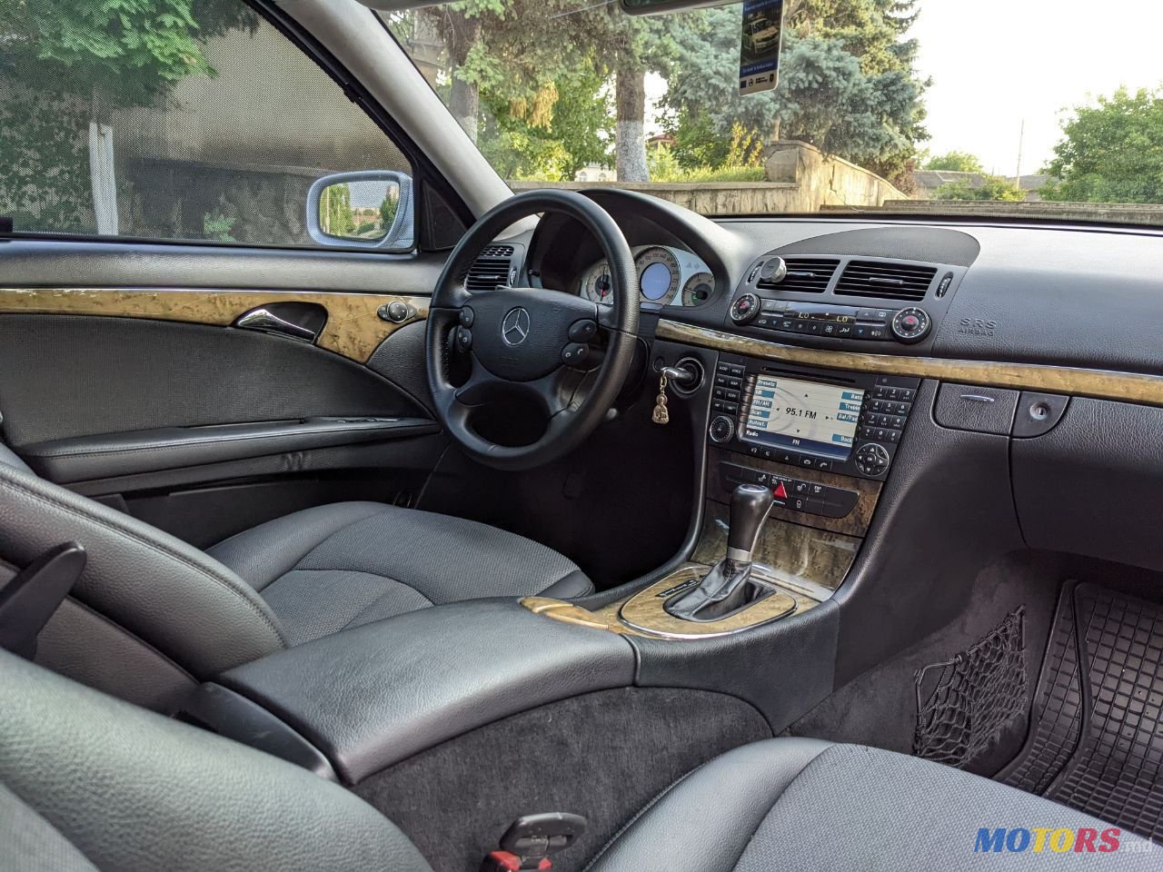 2007' Mercedes-Benz E Класс photo #5