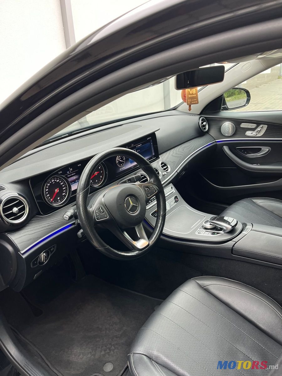 2018' Mercedes-Benz E-Class photo #6