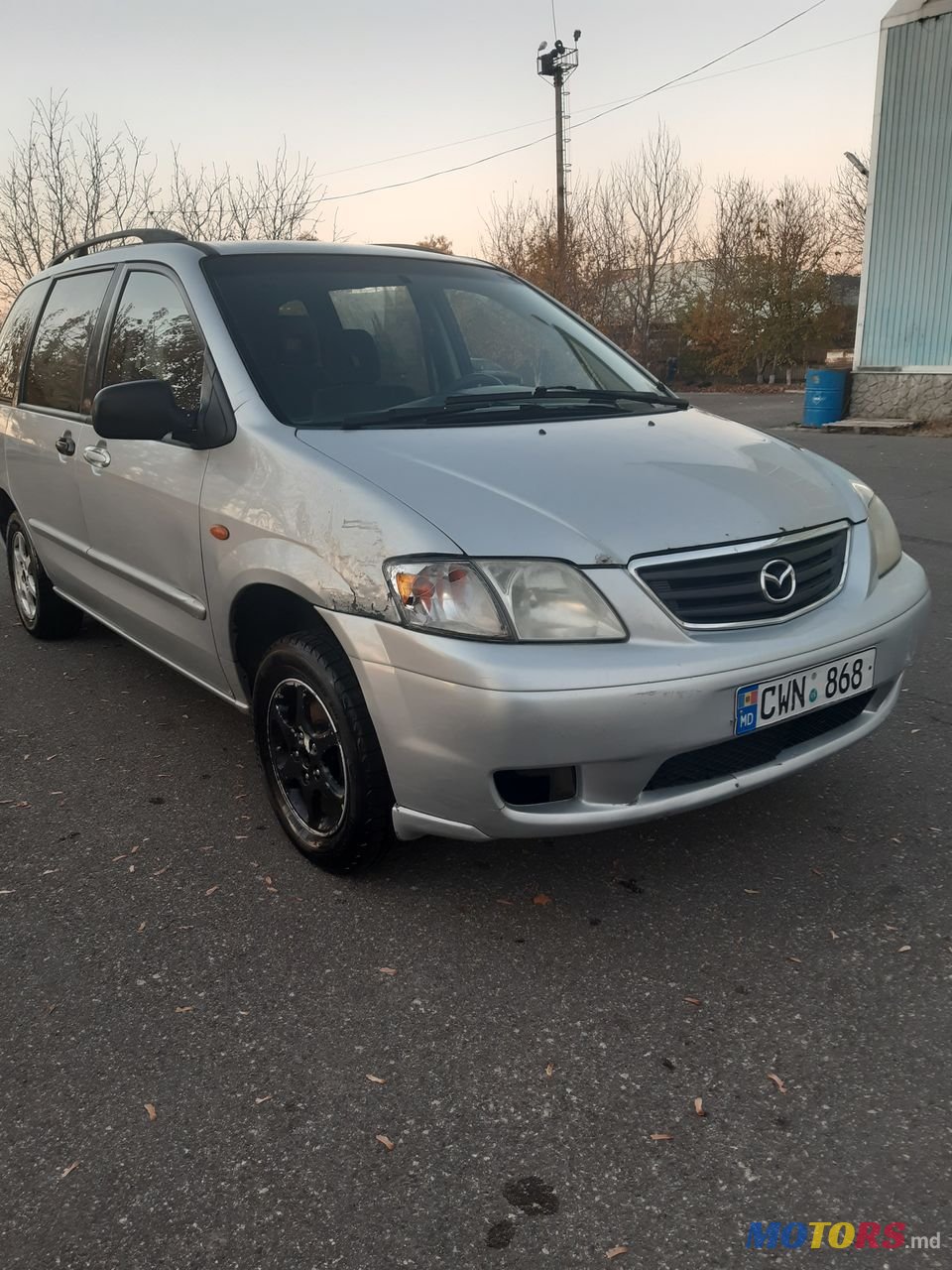 2001' Mazda MPV photo #5