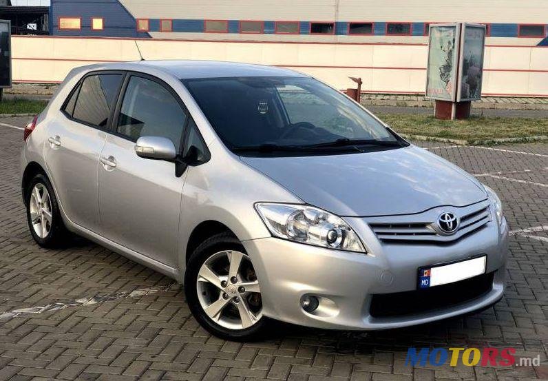 2010' Toyota Auris photo #1