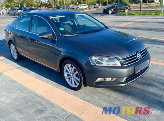 2012' Volkswagen Passat photo #1