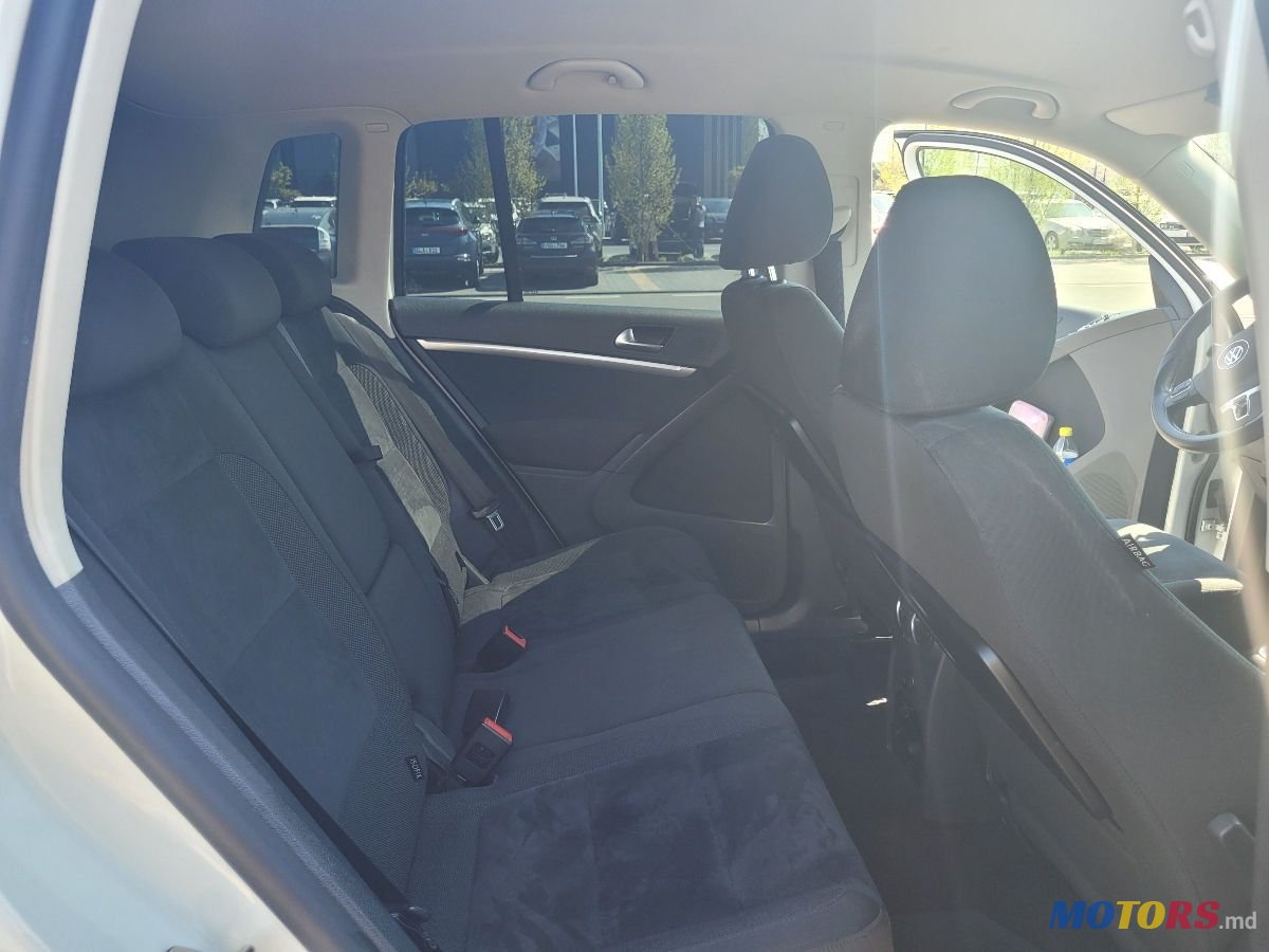 2014' Volkswagen Tiguan photo #6
