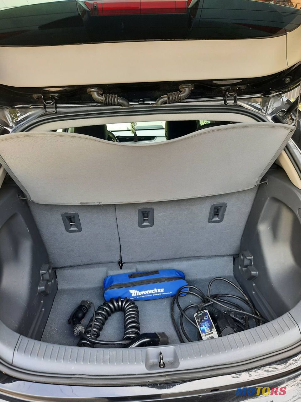 2017' Chevrolet Bolt photo #4