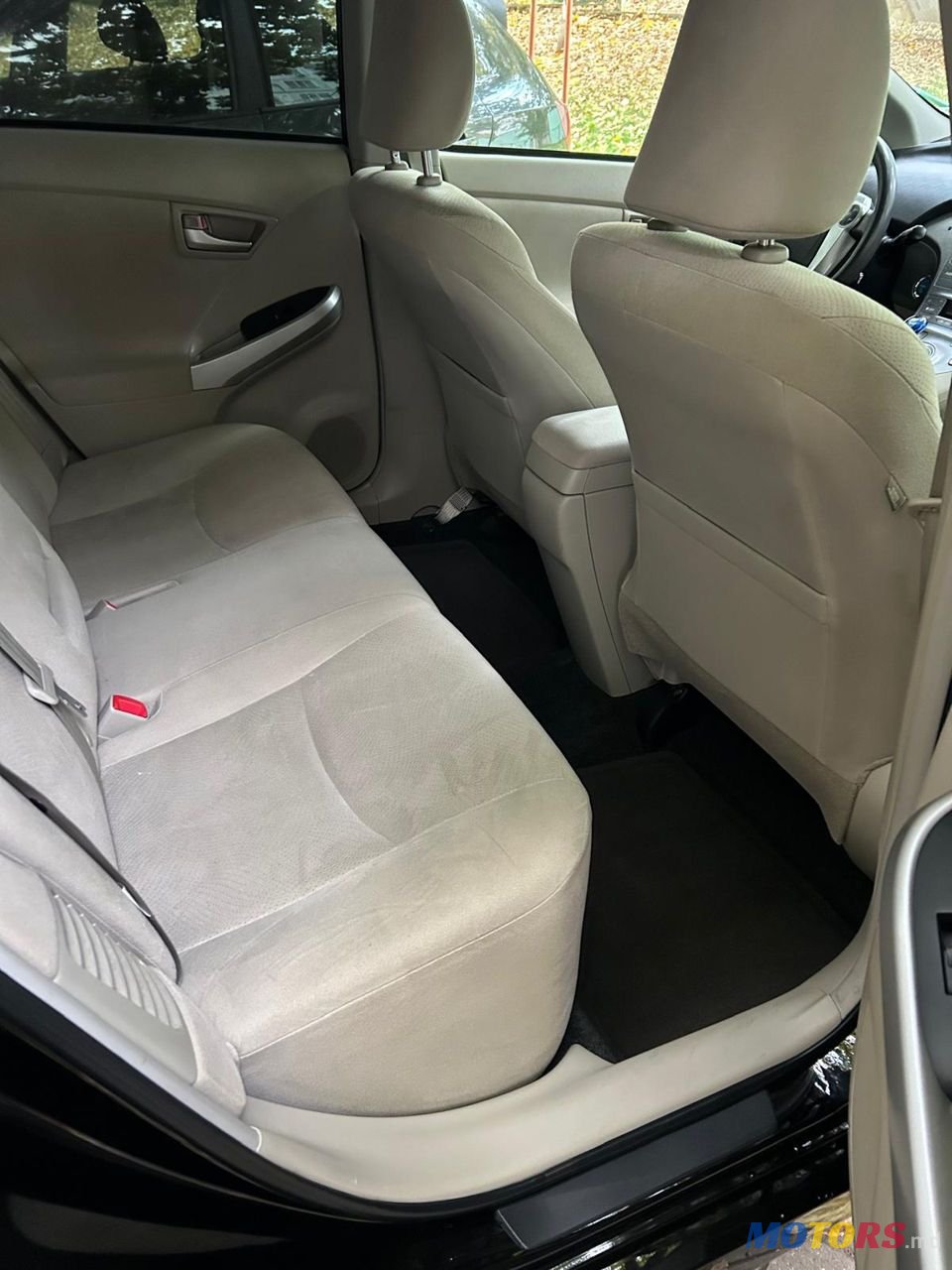 2015' Toyota Prius photo #5