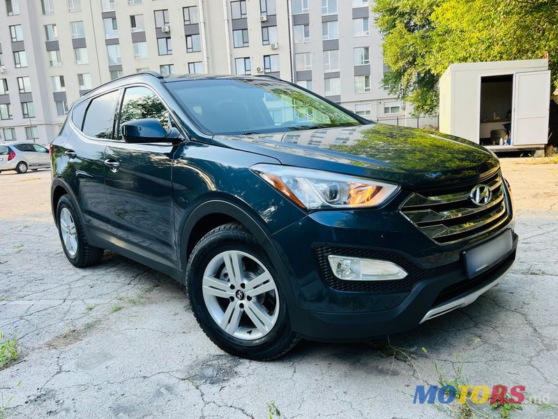 2014' Hyundai Santa Fe photo #1