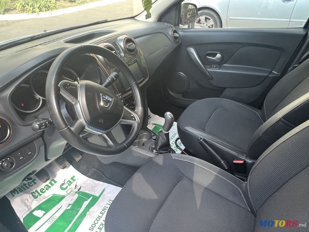 2017' Dacia Sandero Stepway photo #4