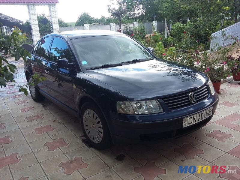1999' Volkswagen Passat photo #1