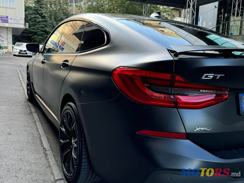 2018' BMW 5 Series photo #6