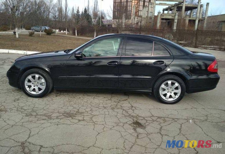 2008' Mercedes-Benz E photo #1