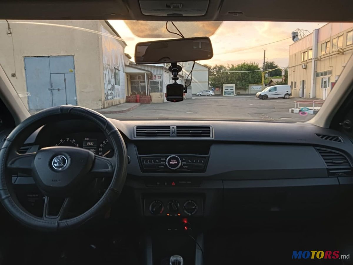 2015' Skoda Fabia photo #6