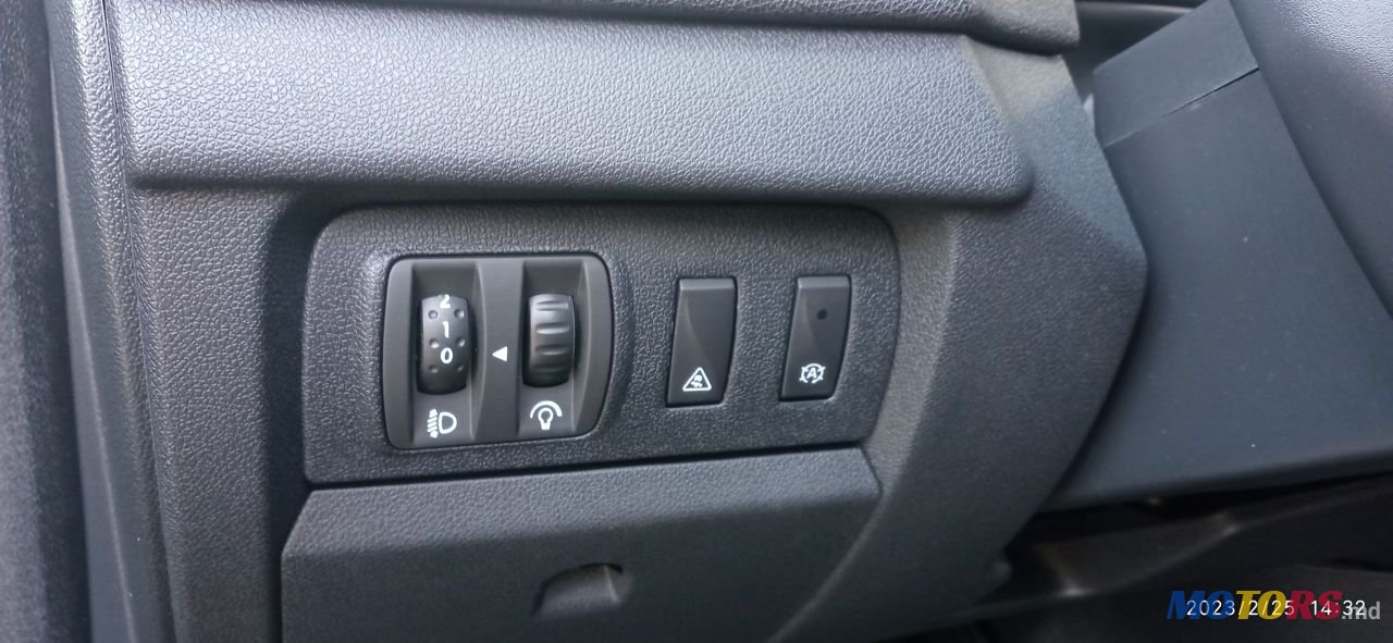 2013' Renault Megane photo #2