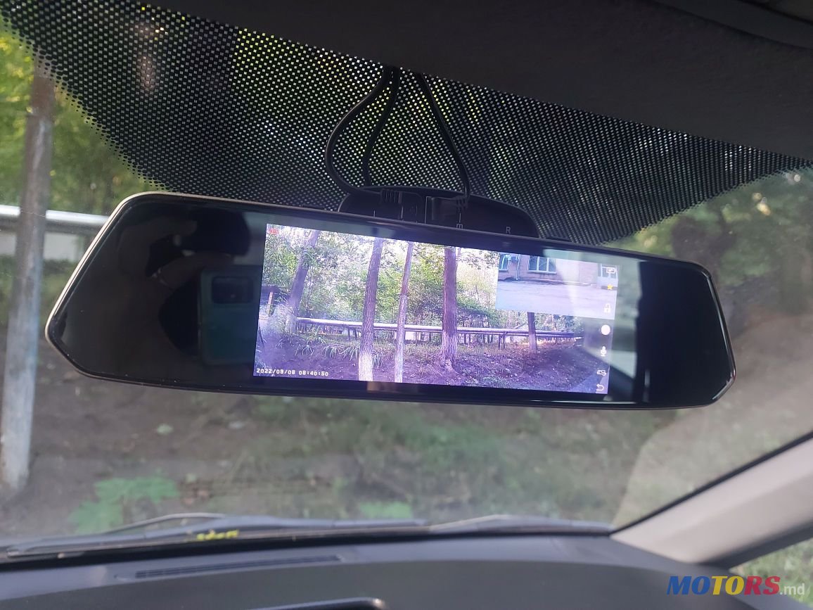 2008' Mitsubishi Colt photo #3