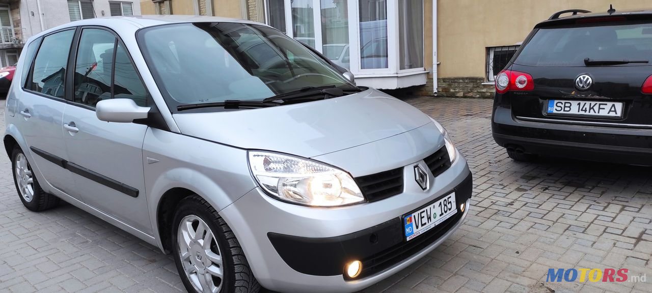 2006' Renault Scenic photo #2