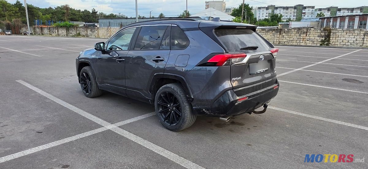 2021' Toyota RAV4 photo #2