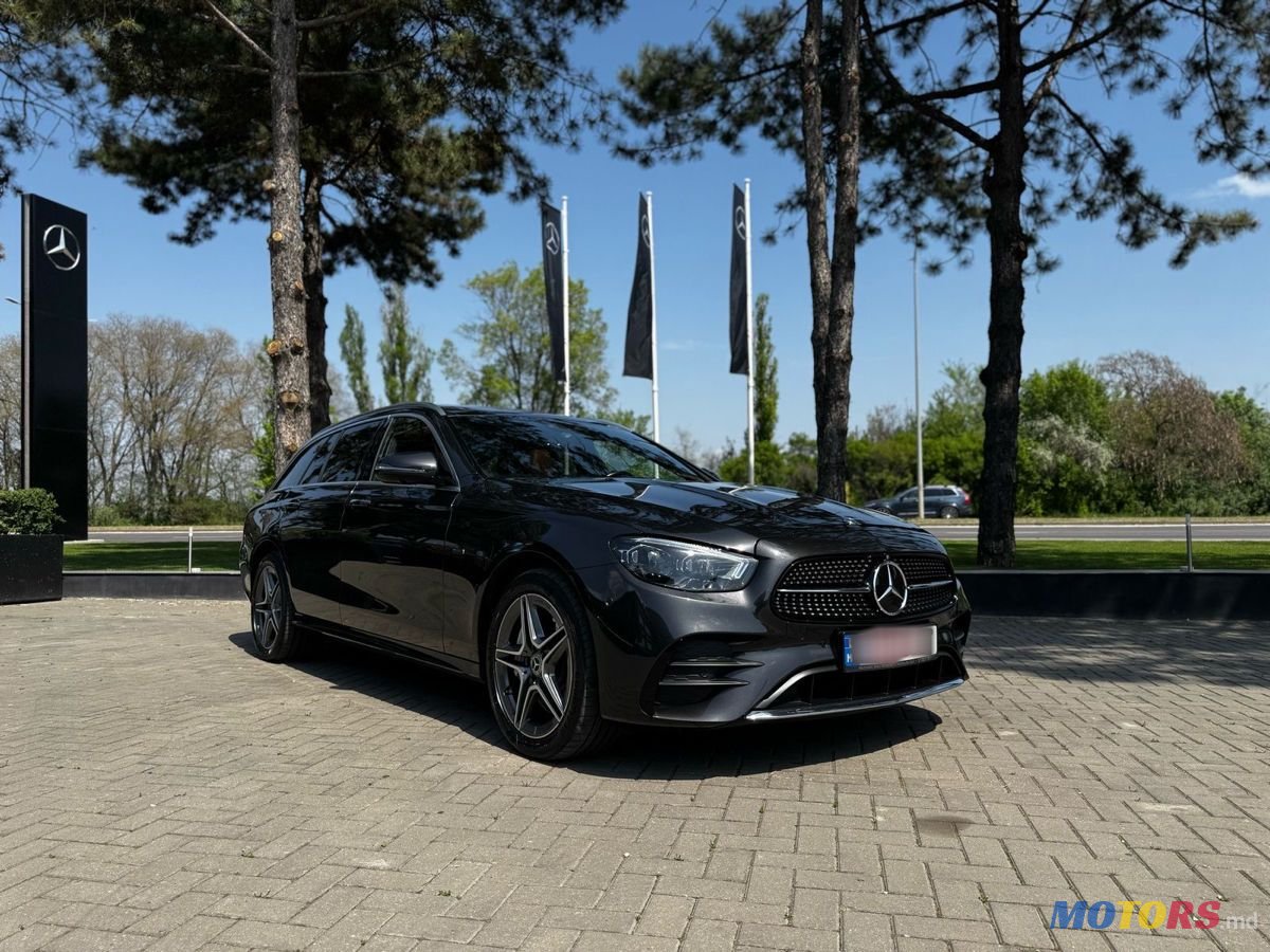 2021' Mercedes-Benz E-Class photo #1