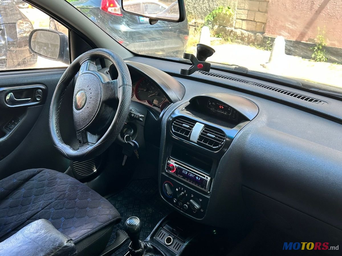 2004' Opel Corsa photo #5