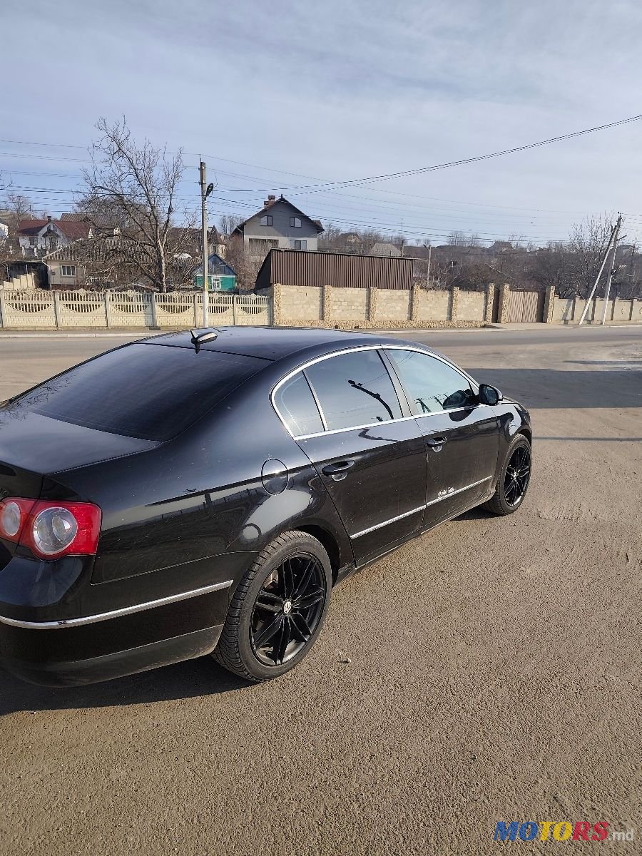 2007' Volkswagen Passat photo #5