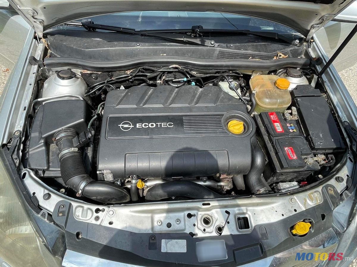 2008' Opel Astra photo #2