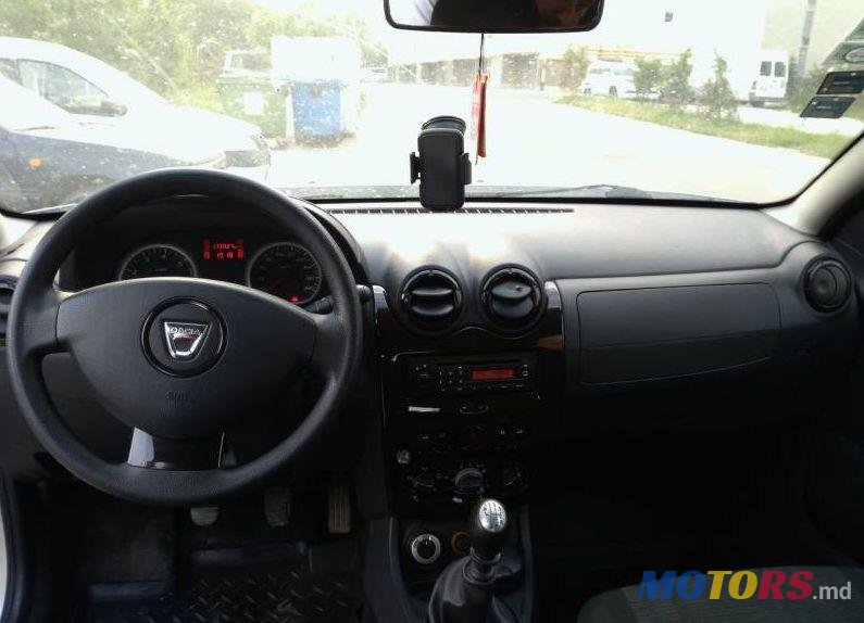 2010' Dacia Duster photo #2