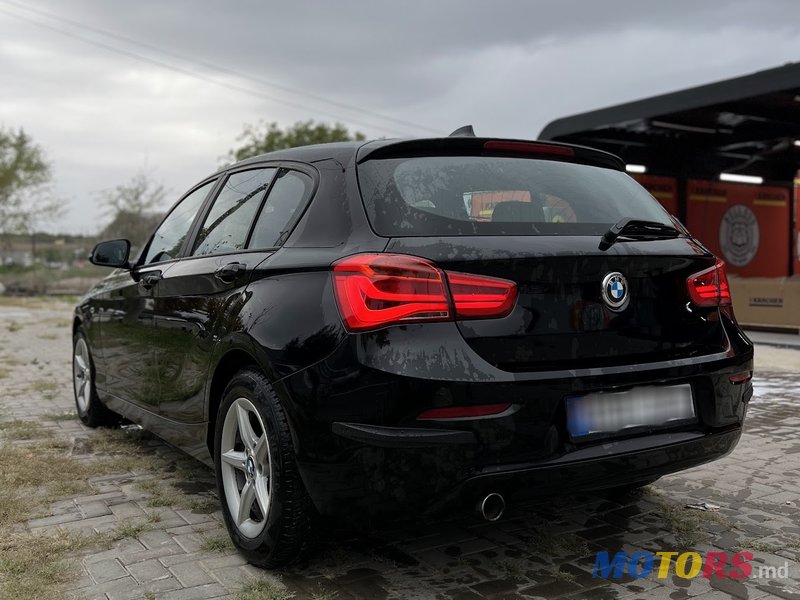 2016' BMW 1 Series 5 Door 116D photo #4