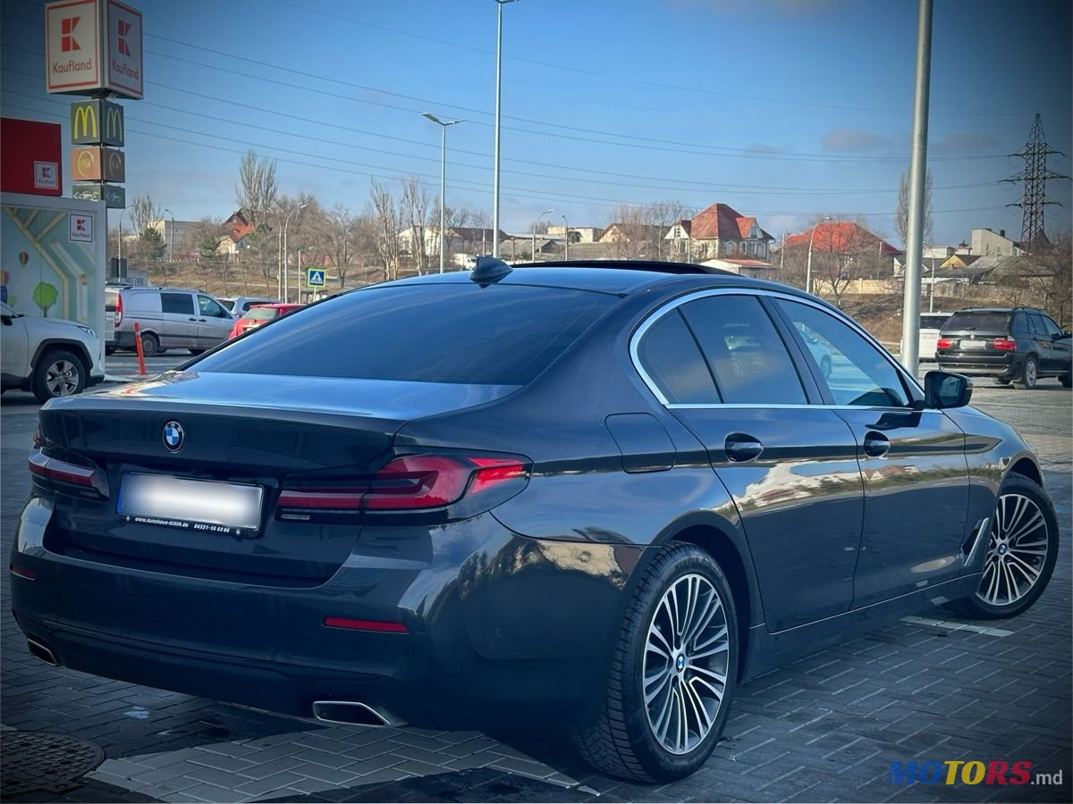 2021' BMW 5 Series photo #4