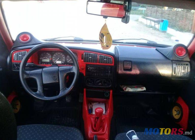 1995' Volkswagen Passat photo #2