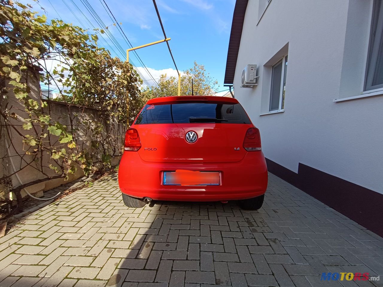 2010' Volkswagen Polo photo #5