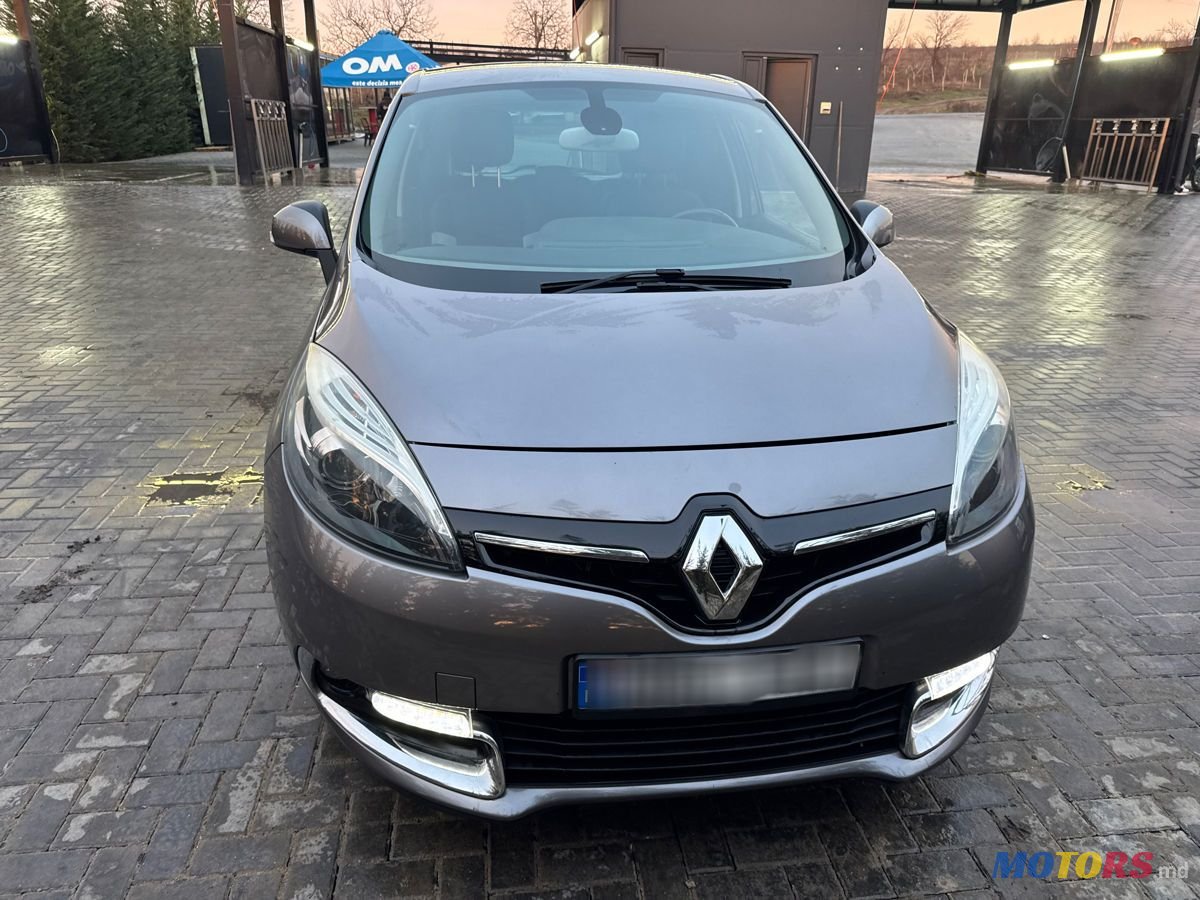2015' Renault Scenic photo #2