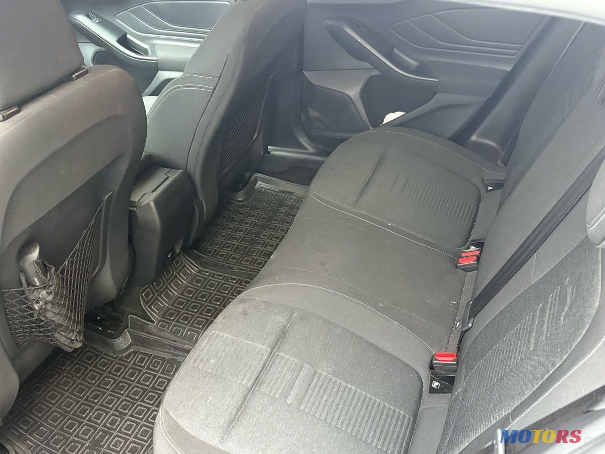 2019' Ford Focus photo #5