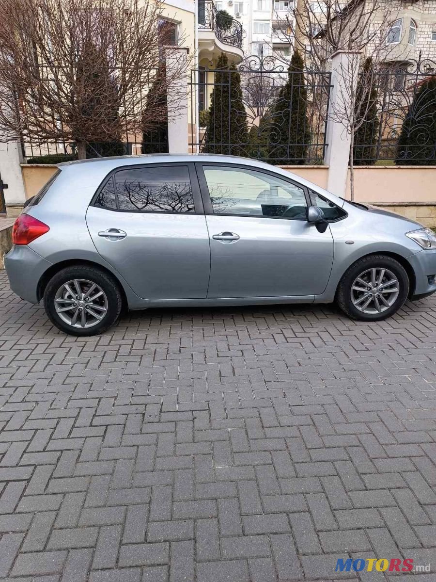 2008' Toyota Auris photo #4