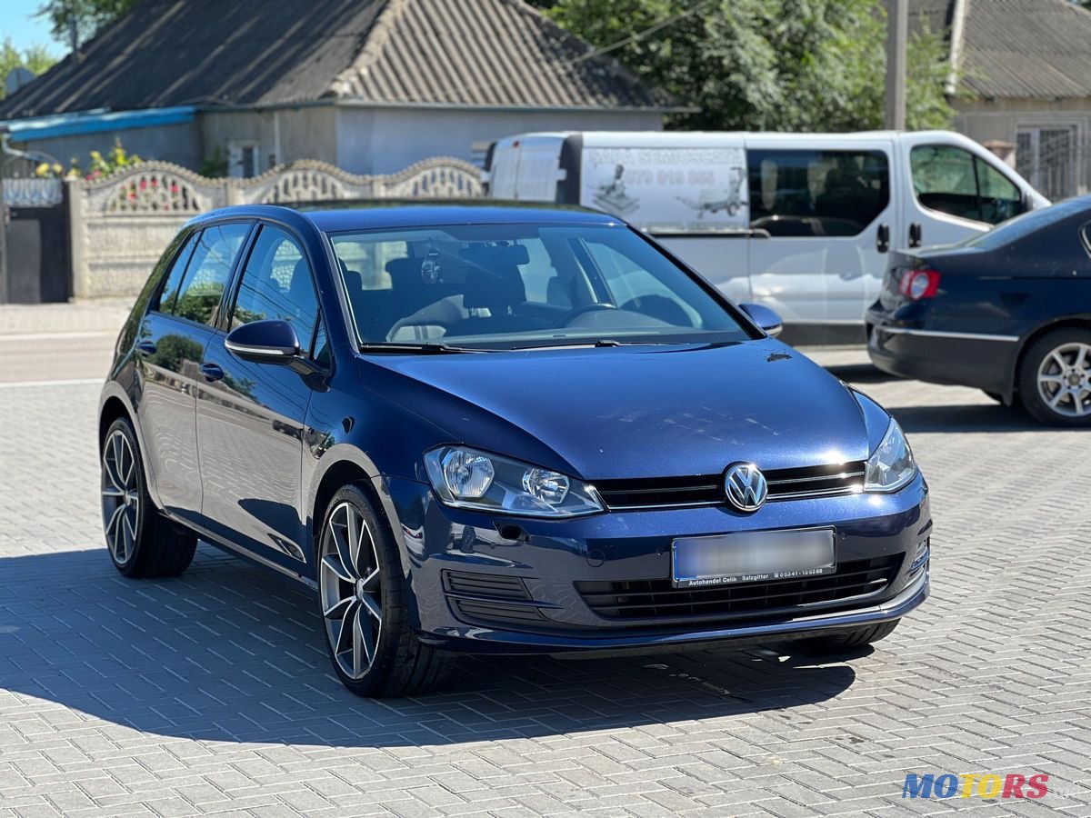 2015' Volkswagen Golf photo #2