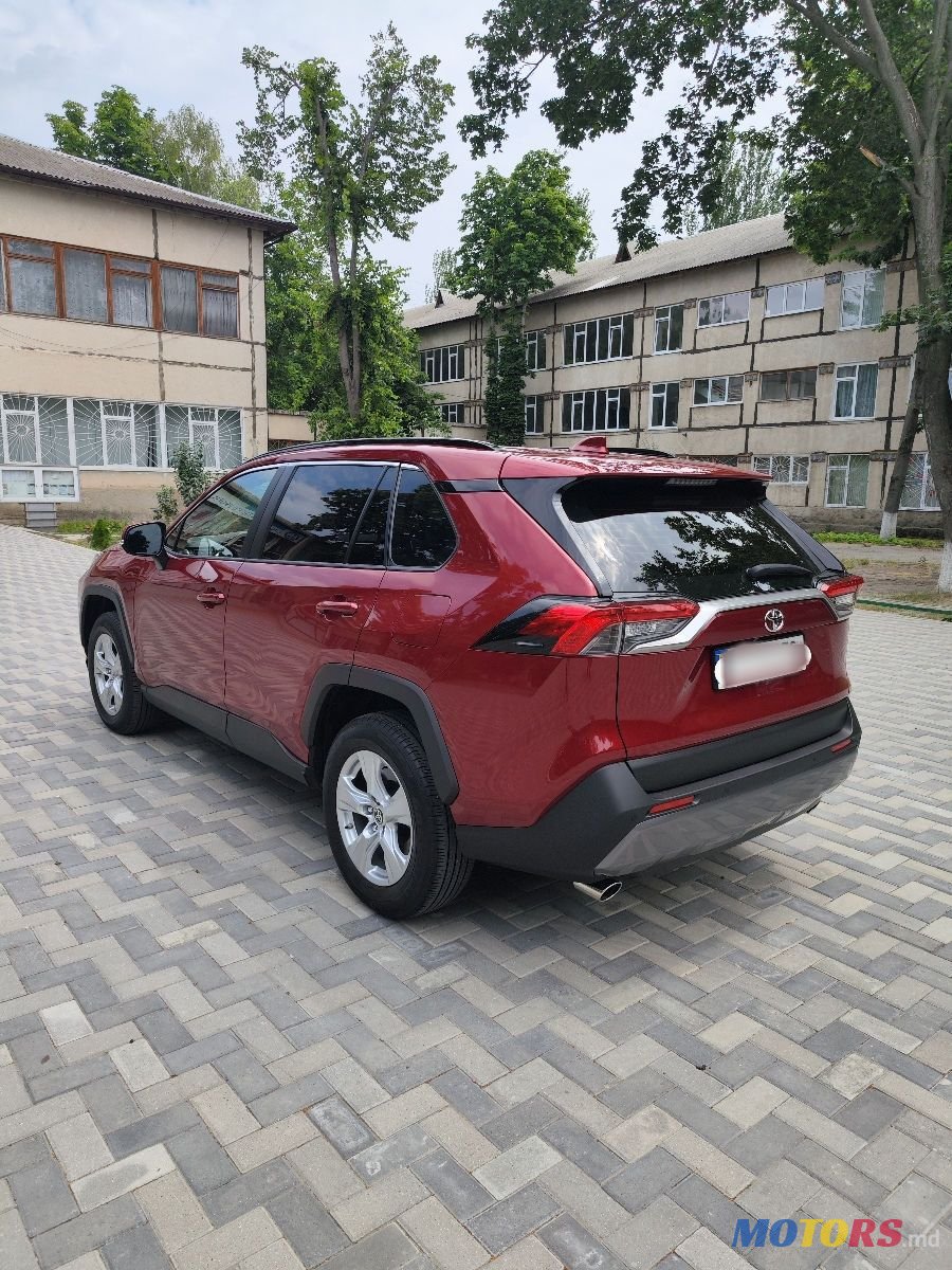 2021' Toyota RAV4 photo #5