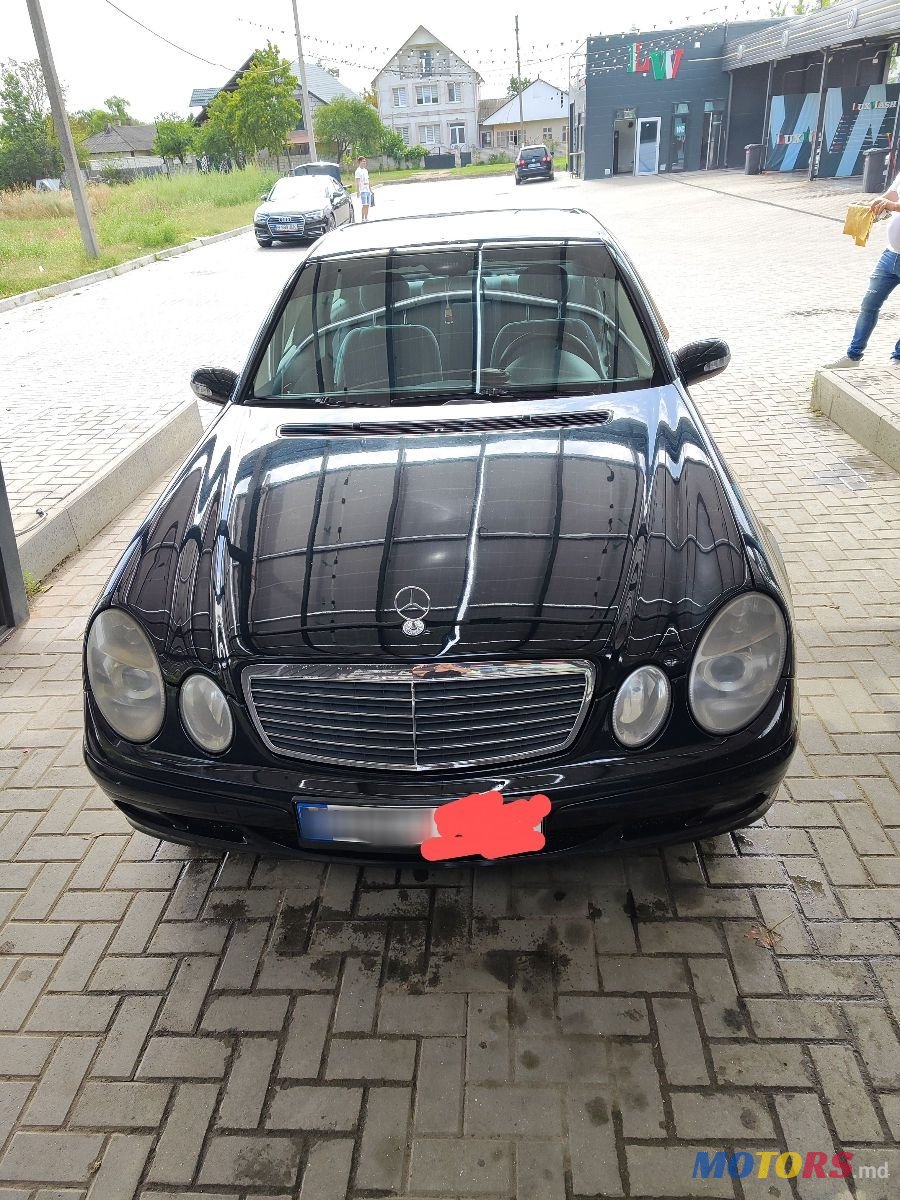 2005' Mercedes-Benz E-Class photo #1