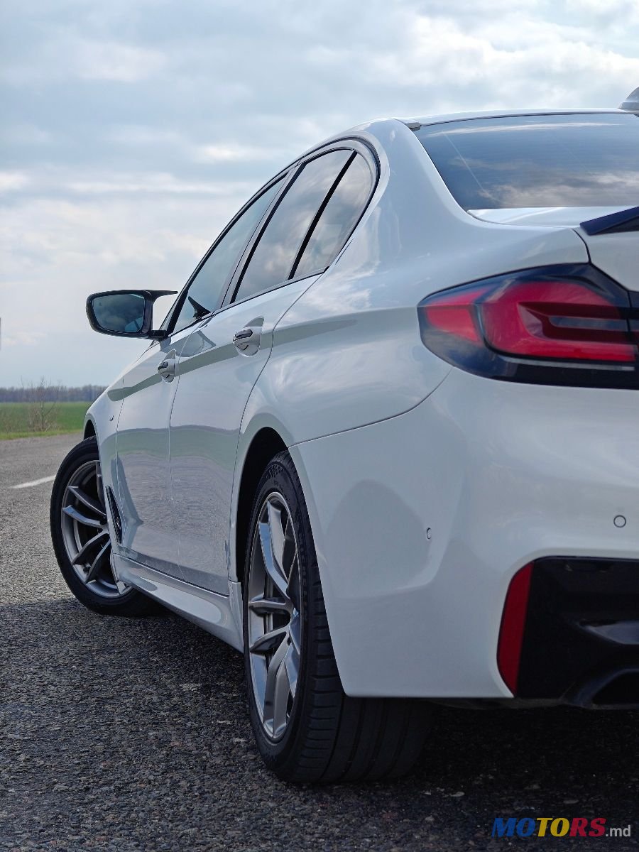 2018' BMW 5 Series photo #4