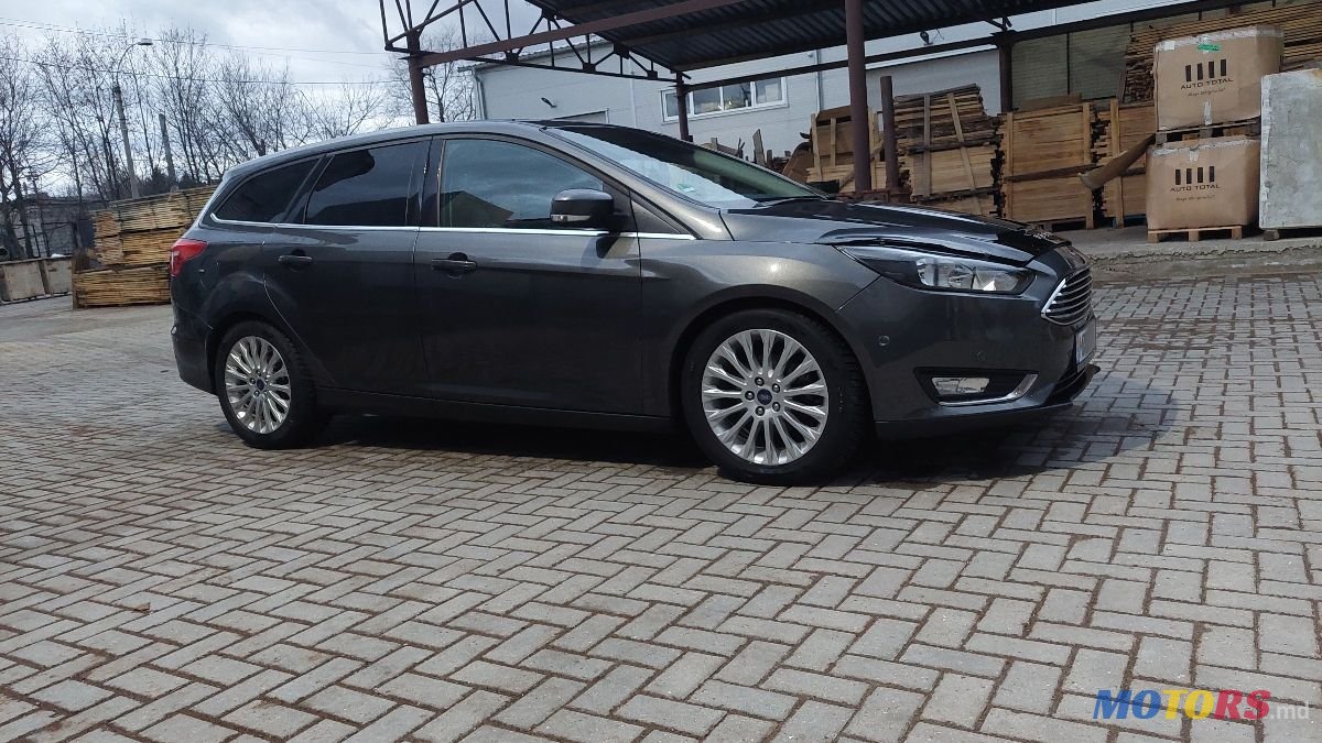 2015' Ford Focus photo #5