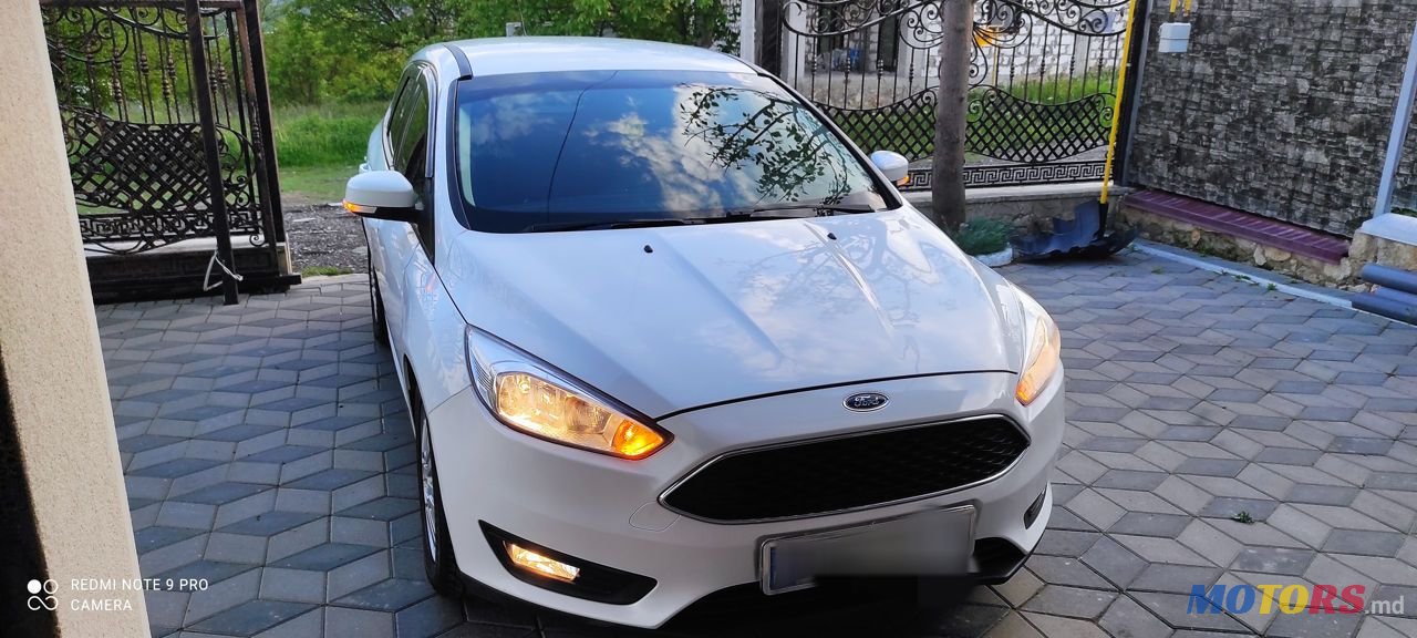 2015' Ford Focus photo #3