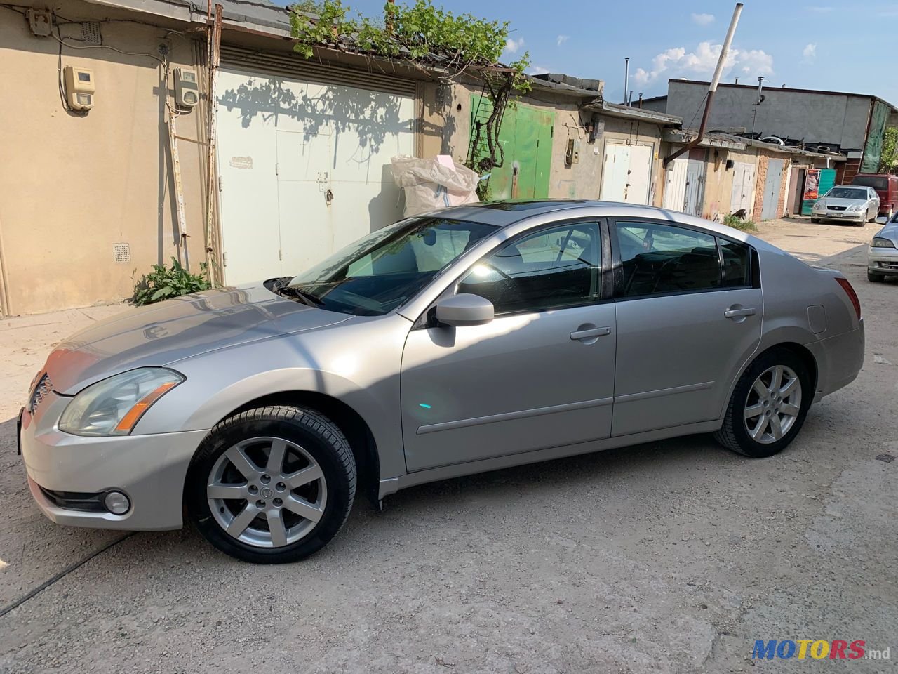 2004' Nissan Maxima photo #3