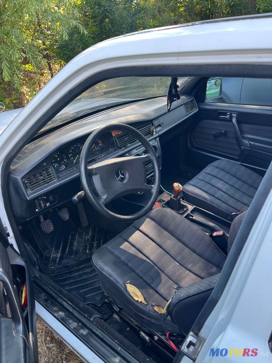 1990' Mercedes-Benz 190 photo #3